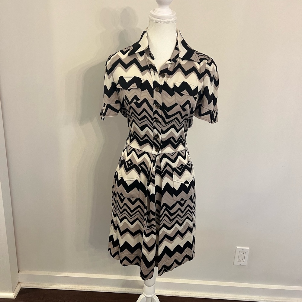 Diane Von Furstenberg Silk Dress - Size 2 - Never Worn